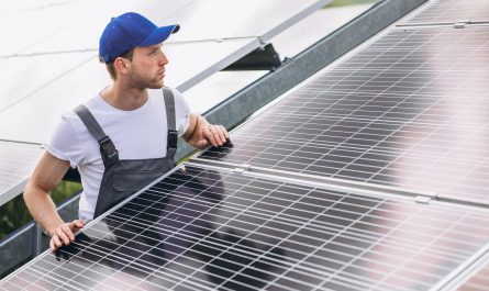 maintenance-panneaux-solaires